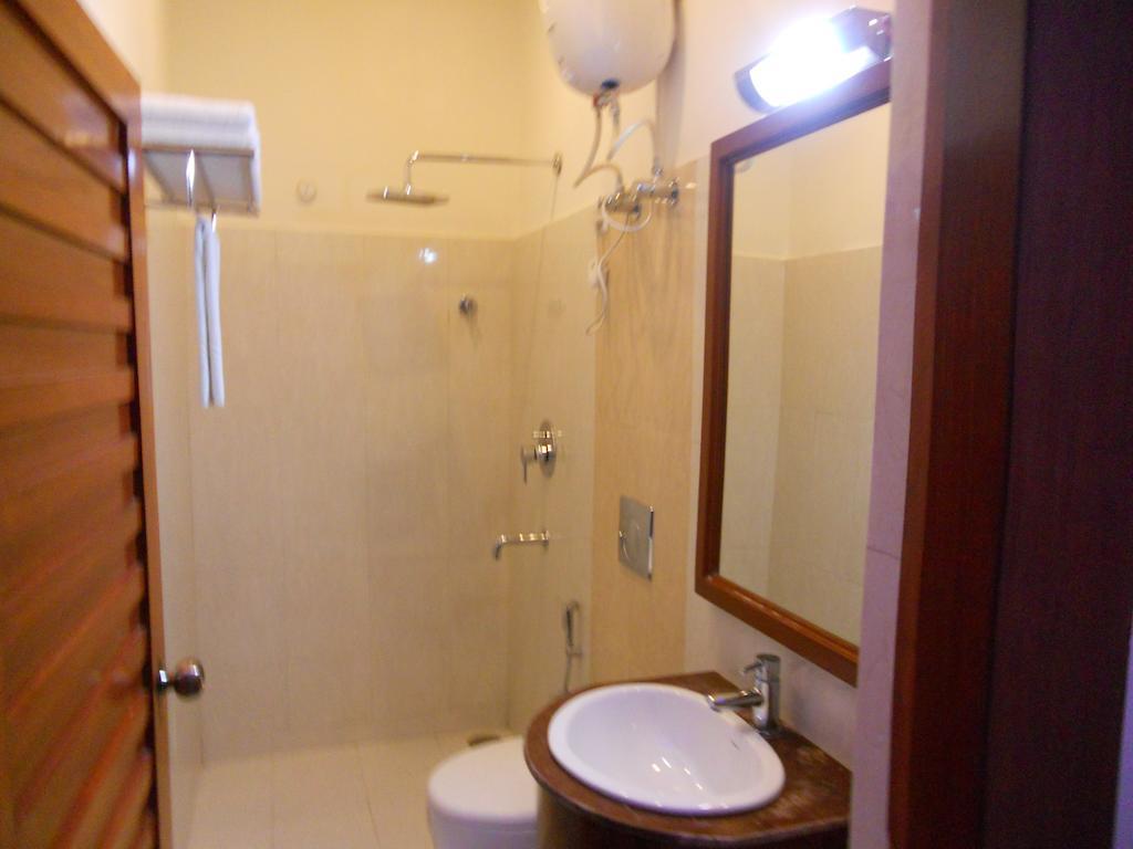 Hôtel Prayag Aristro Club à Calcutta Chambre photo
