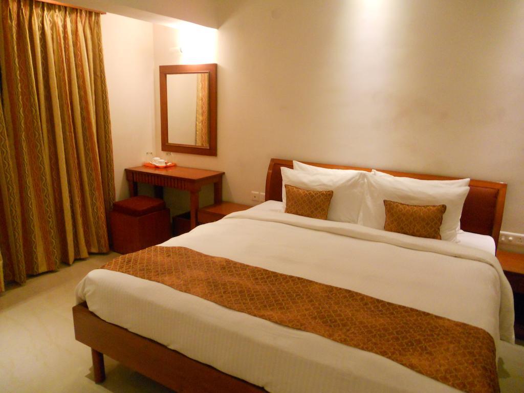 Hôtel Prayag Aristro Club à Calcutta Chambre photo