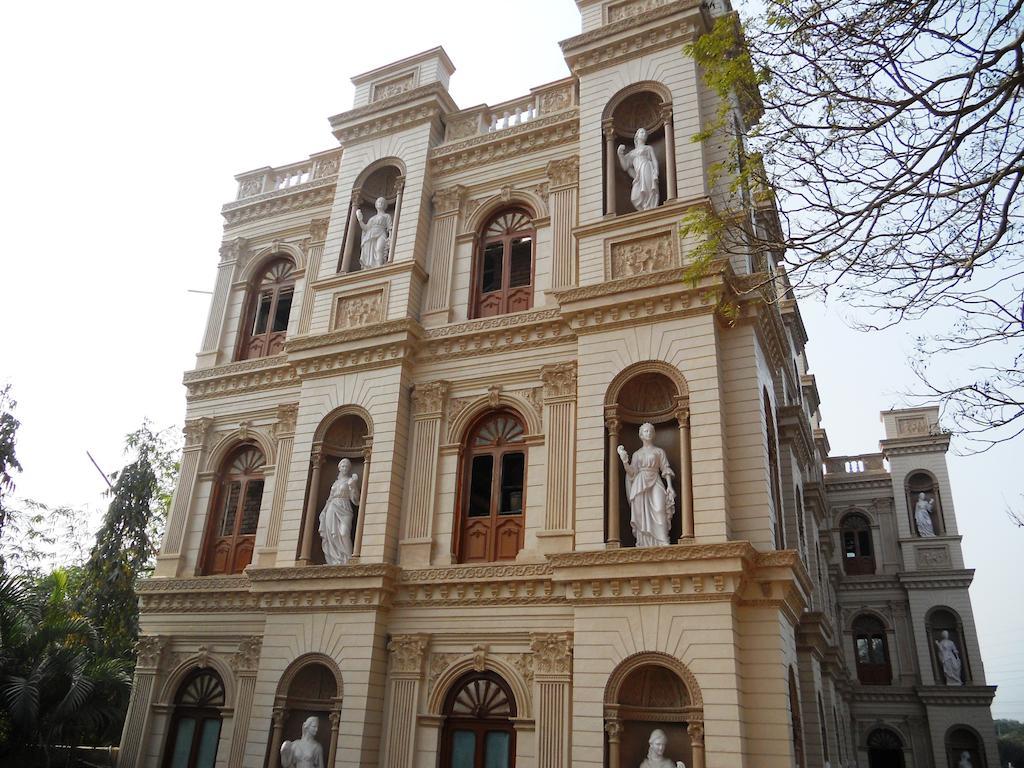 Hôtel Prayag Aristro Club à Calcutta Extérieur photo